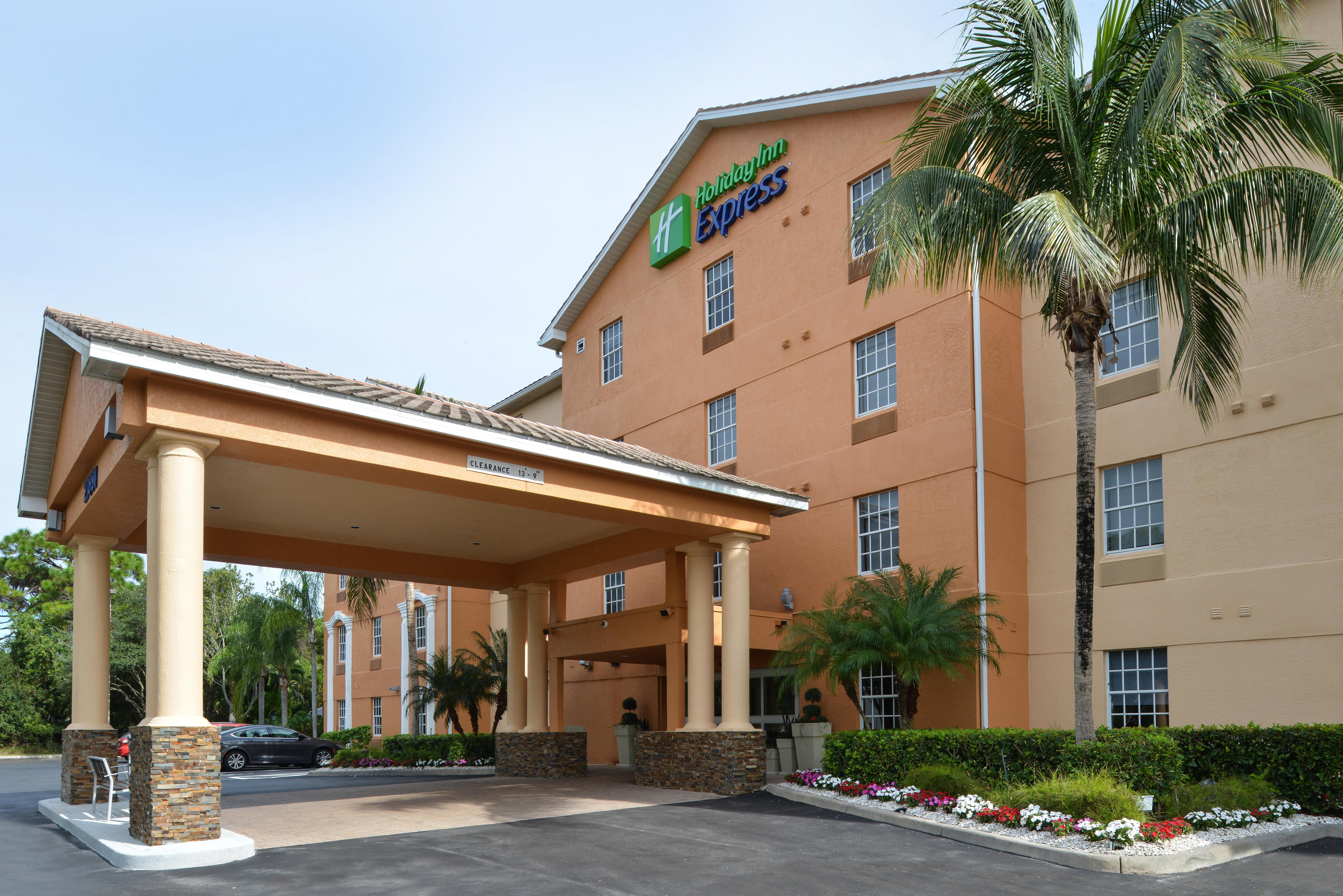 Holiday Inn Express Hotel & Suites Bonita Springs/Naples, An Ihg Hotel Экстерьер фото