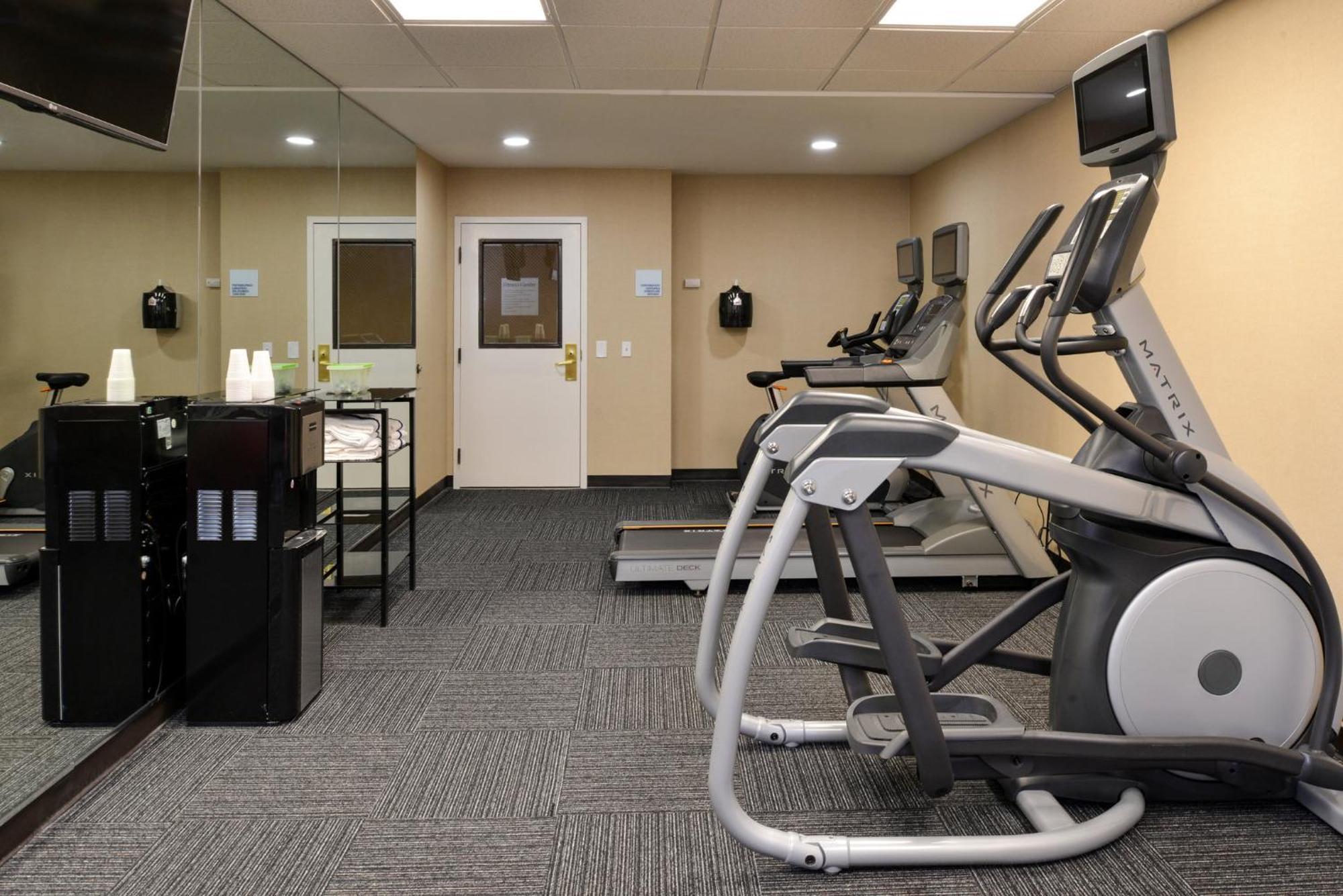 Holiday Inn Express Hotel & Suites Bonita Springs/Naples By Ihg Экстерьер фото