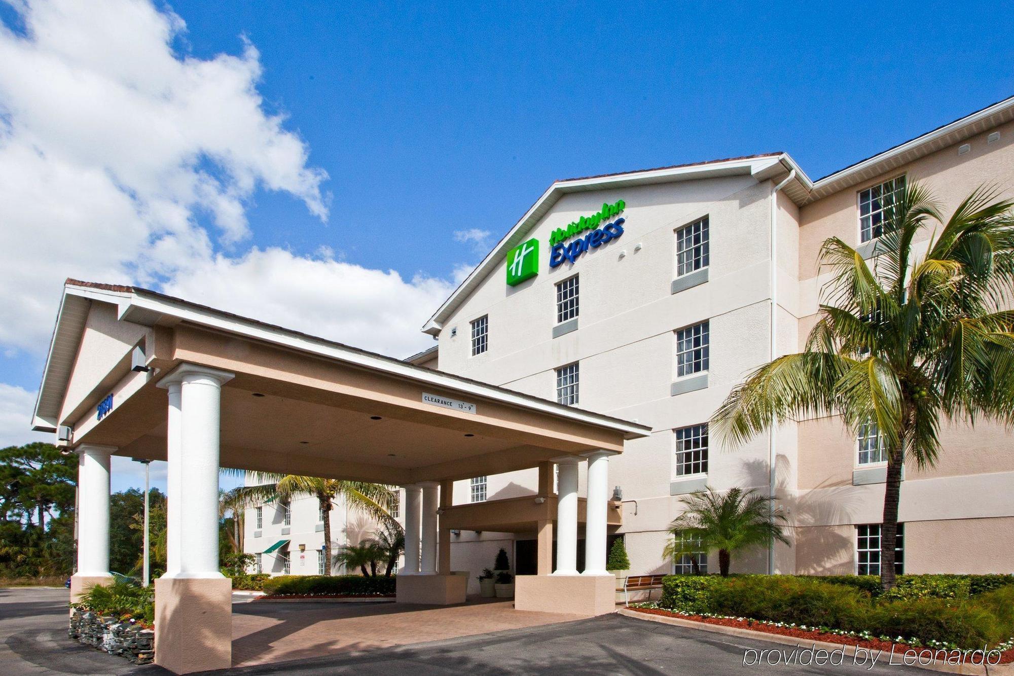 Holiday Inn Express Hotel & Suites Bonita Springs/Naples, An Ihg Hotel Экстерьер фото